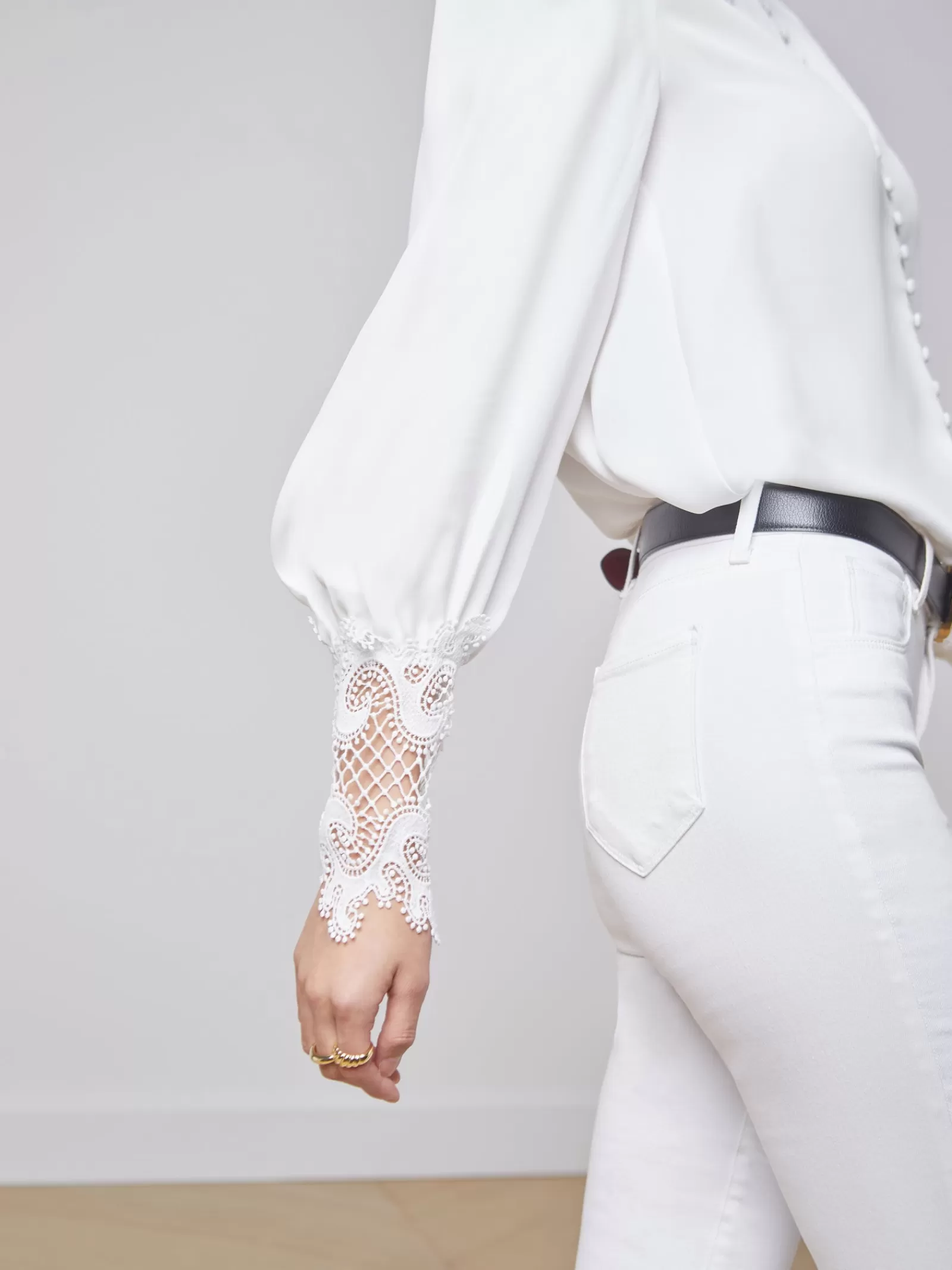 L'AGENCE Ava Blouse< Back in Stock | Essentials