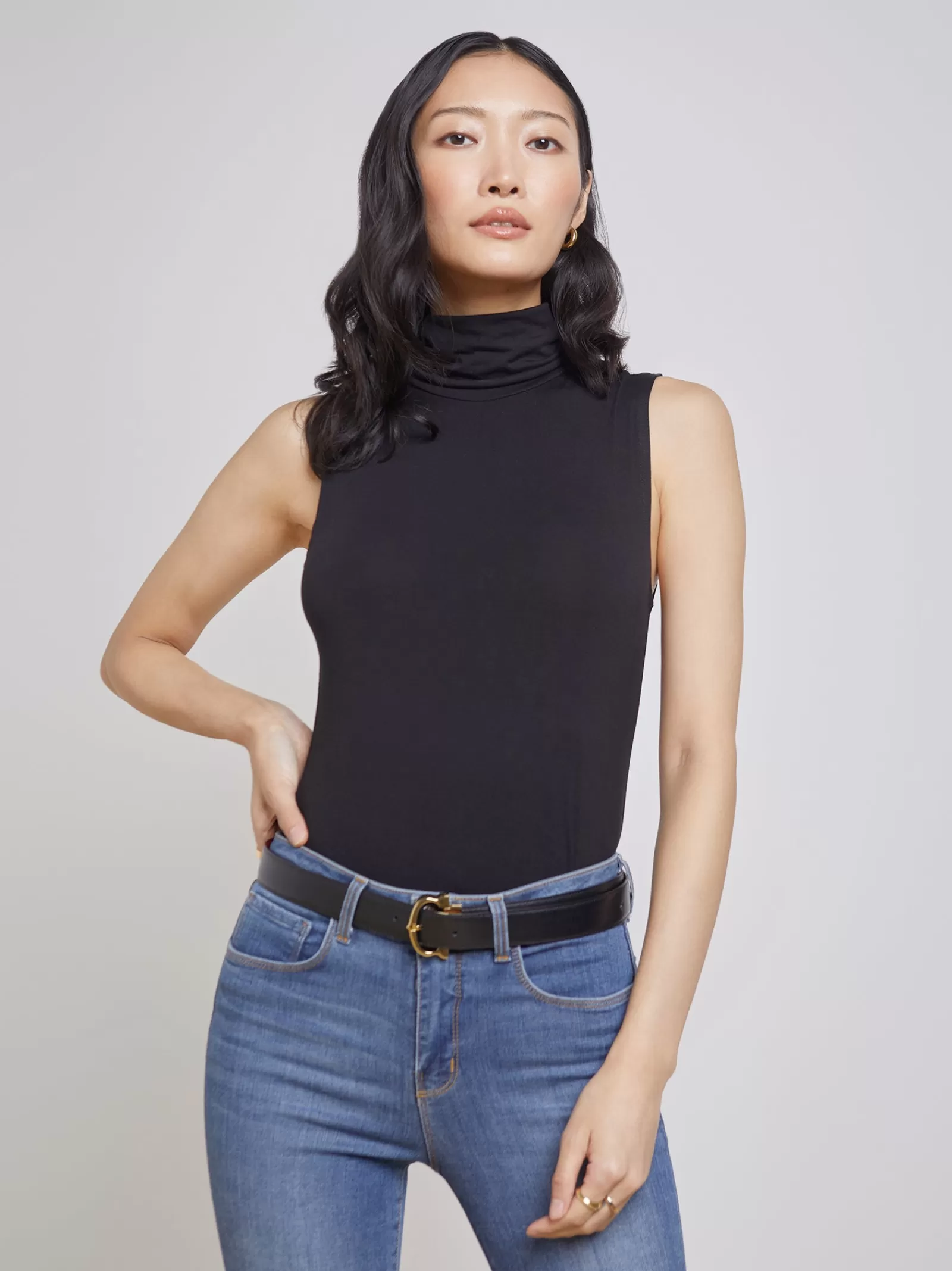 L'AGENCE Ceci Sleeveless Turtleneck< All Things Black | Blouses & Tops
