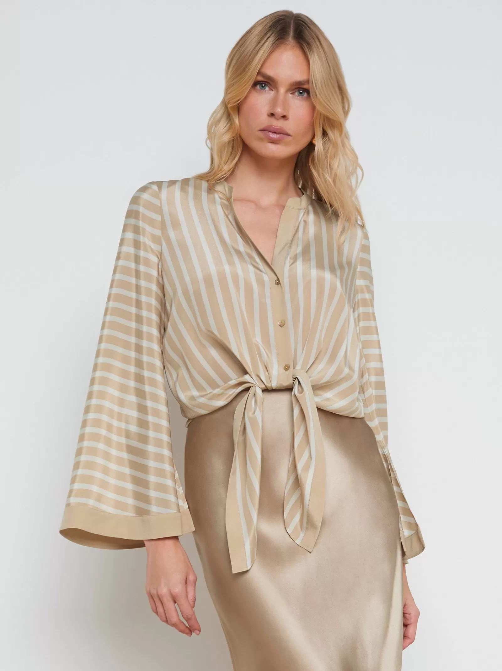 L'AGENCE Charlize Tie-Front Blouse< Online Exclusives | Spring Collection