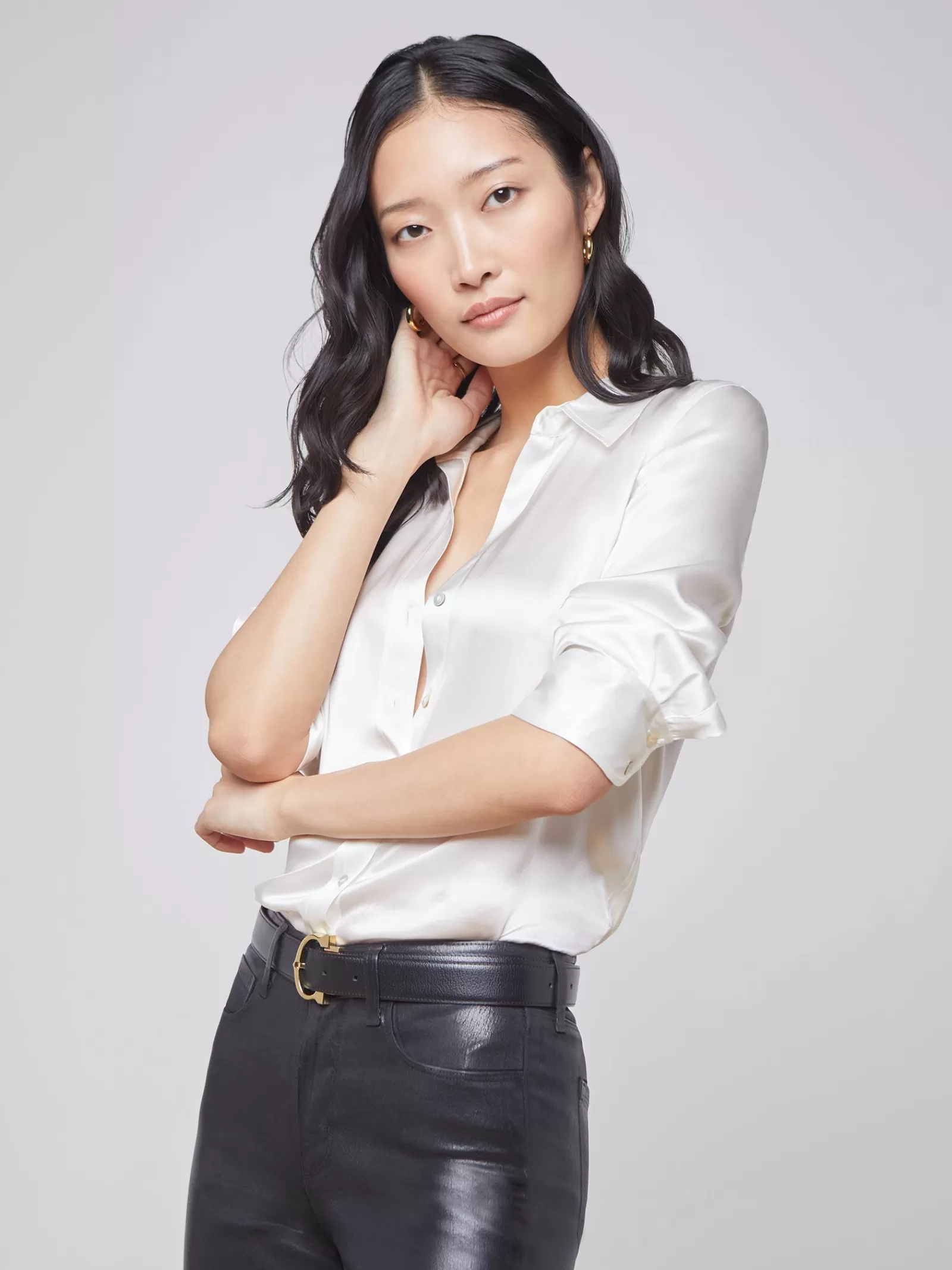 L'AGENCE Dani Silk Blouse< Nouveau Whites | Back in Stock