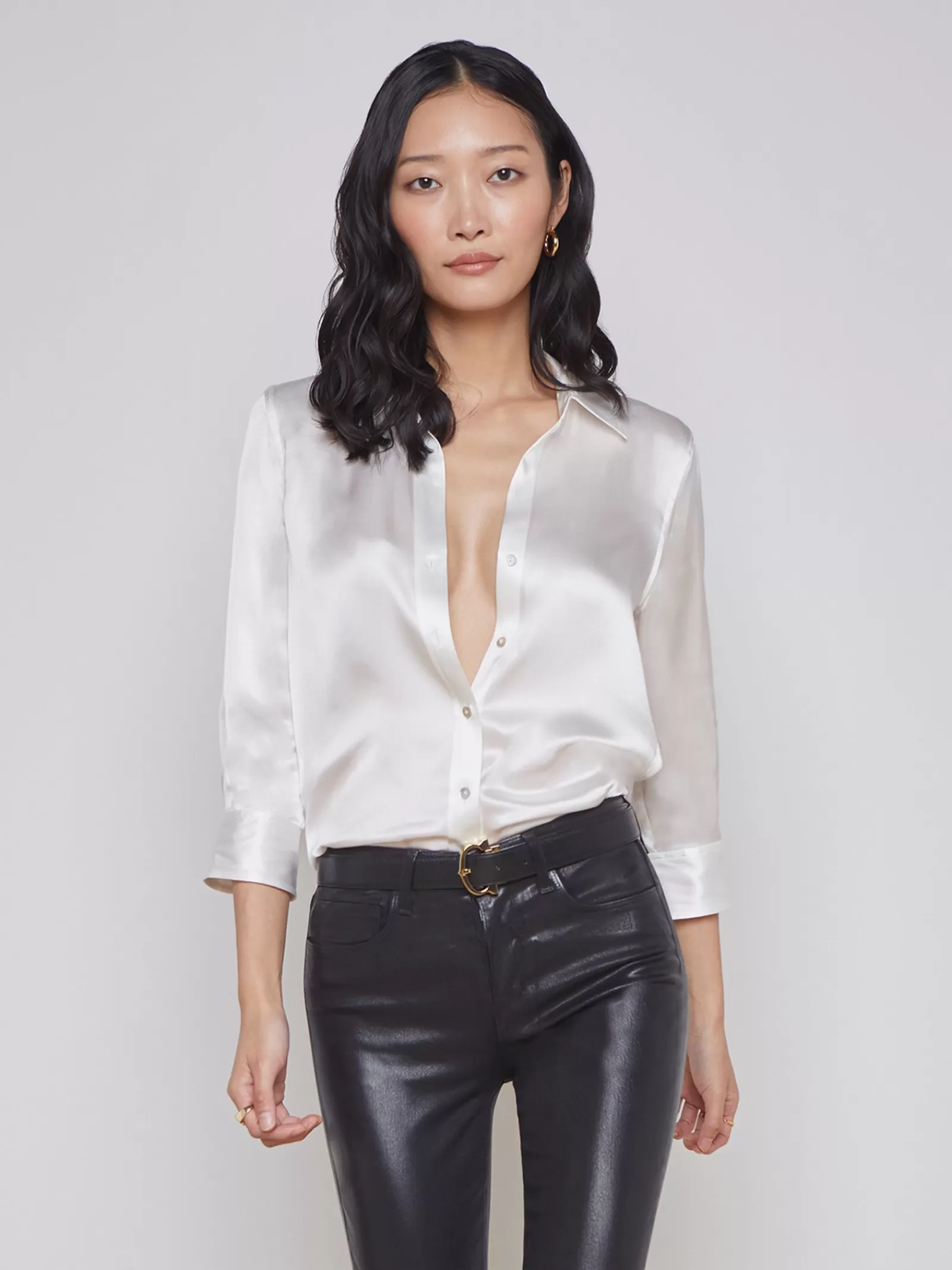 L'AGENCE Dani Silk Blouse< Nouveau Whites | Back in Stock