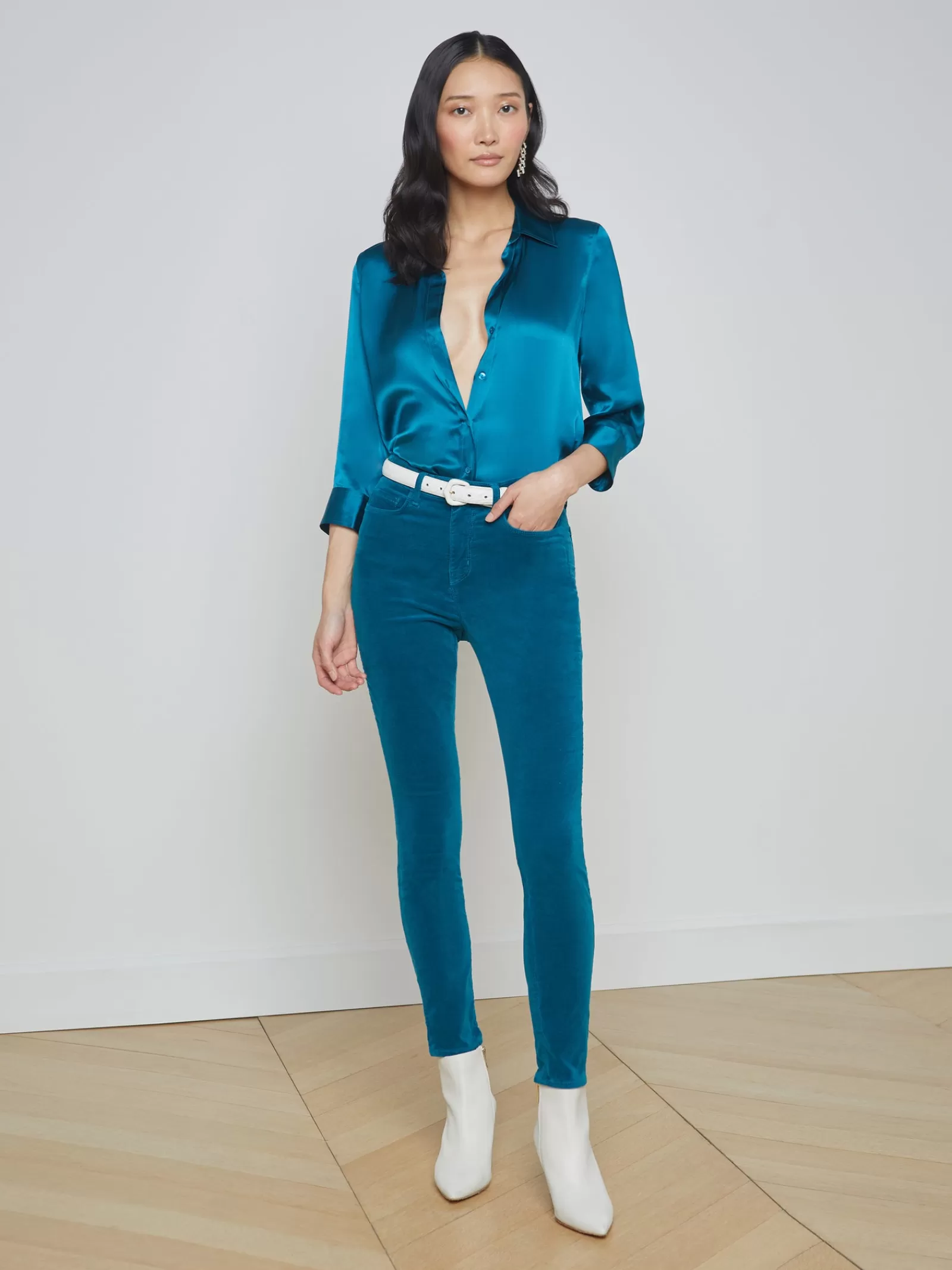 L'AGENCE Dani Silk Blouse< Online Exclusives | Silks