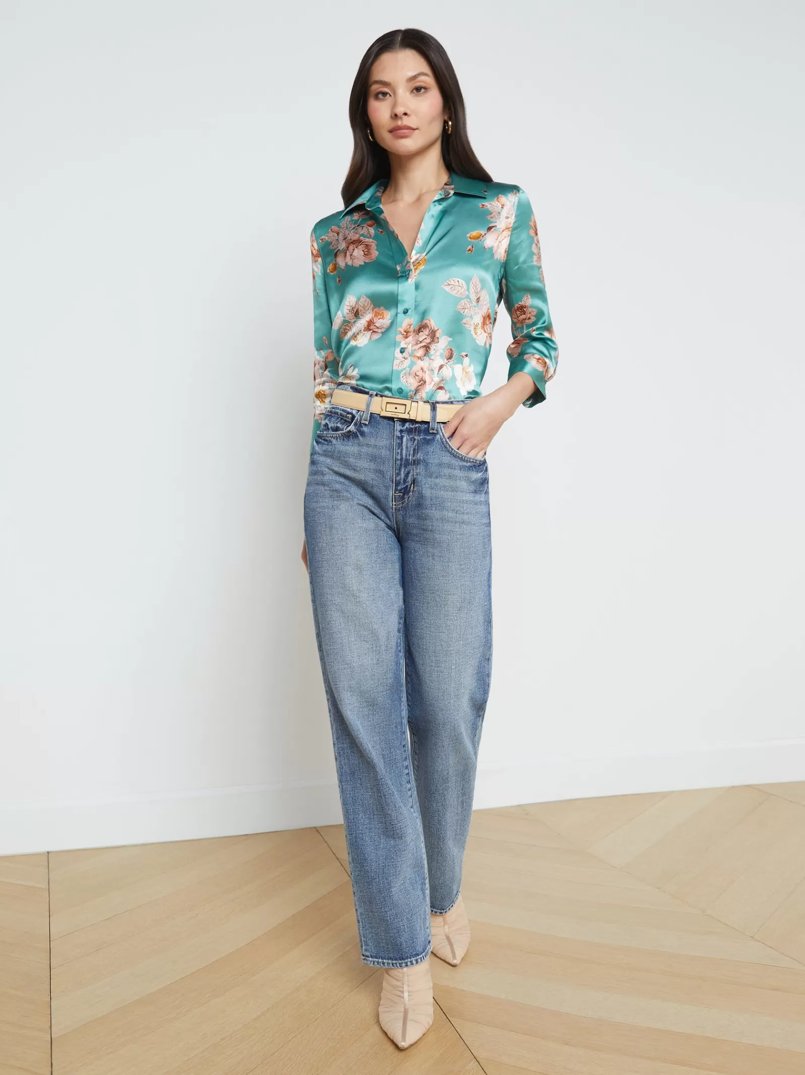 L'AGENCE Dani Silk Blouse< Print Edition | Silks