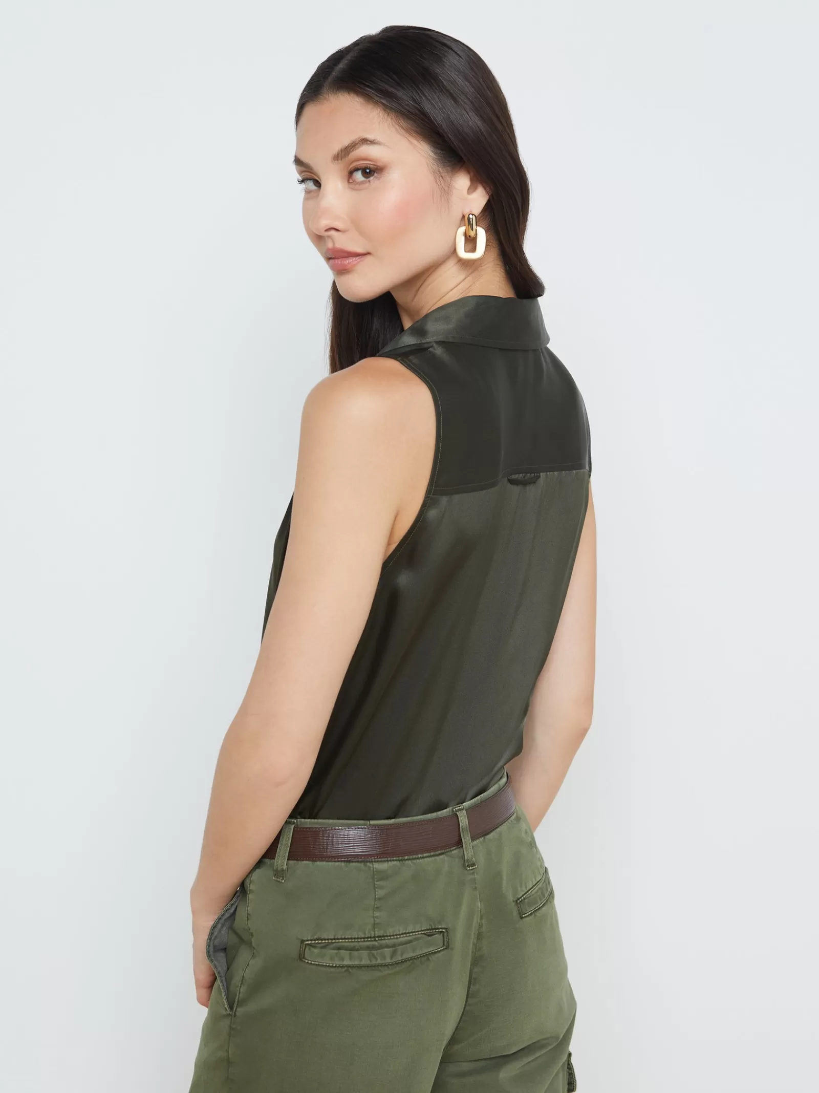 L'AGENCE Emmy Sleeveless Silk Blouse< Resort Collection | Silks