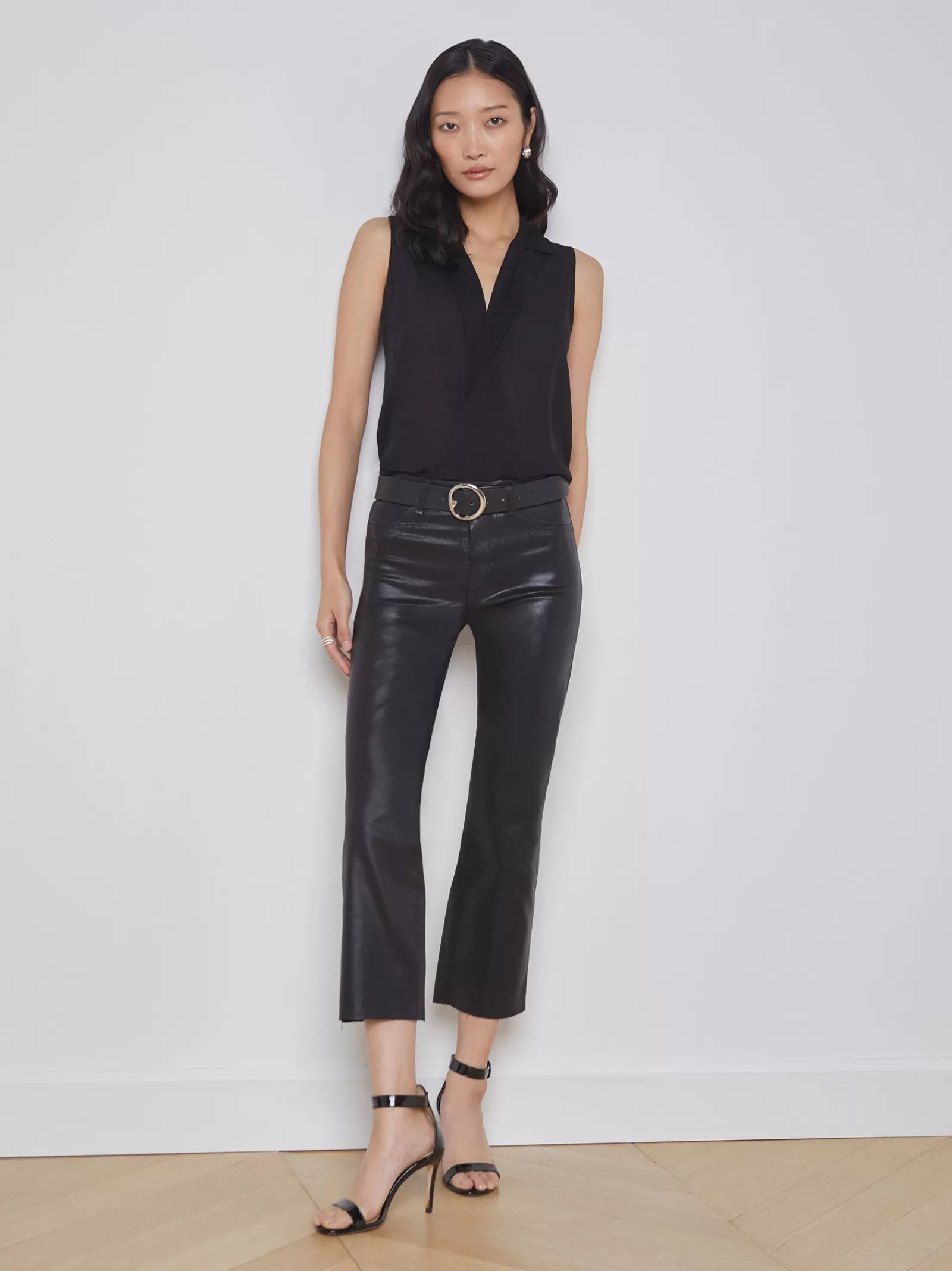 L'AGENCE Freja Blouse< All Things Black | Essentials