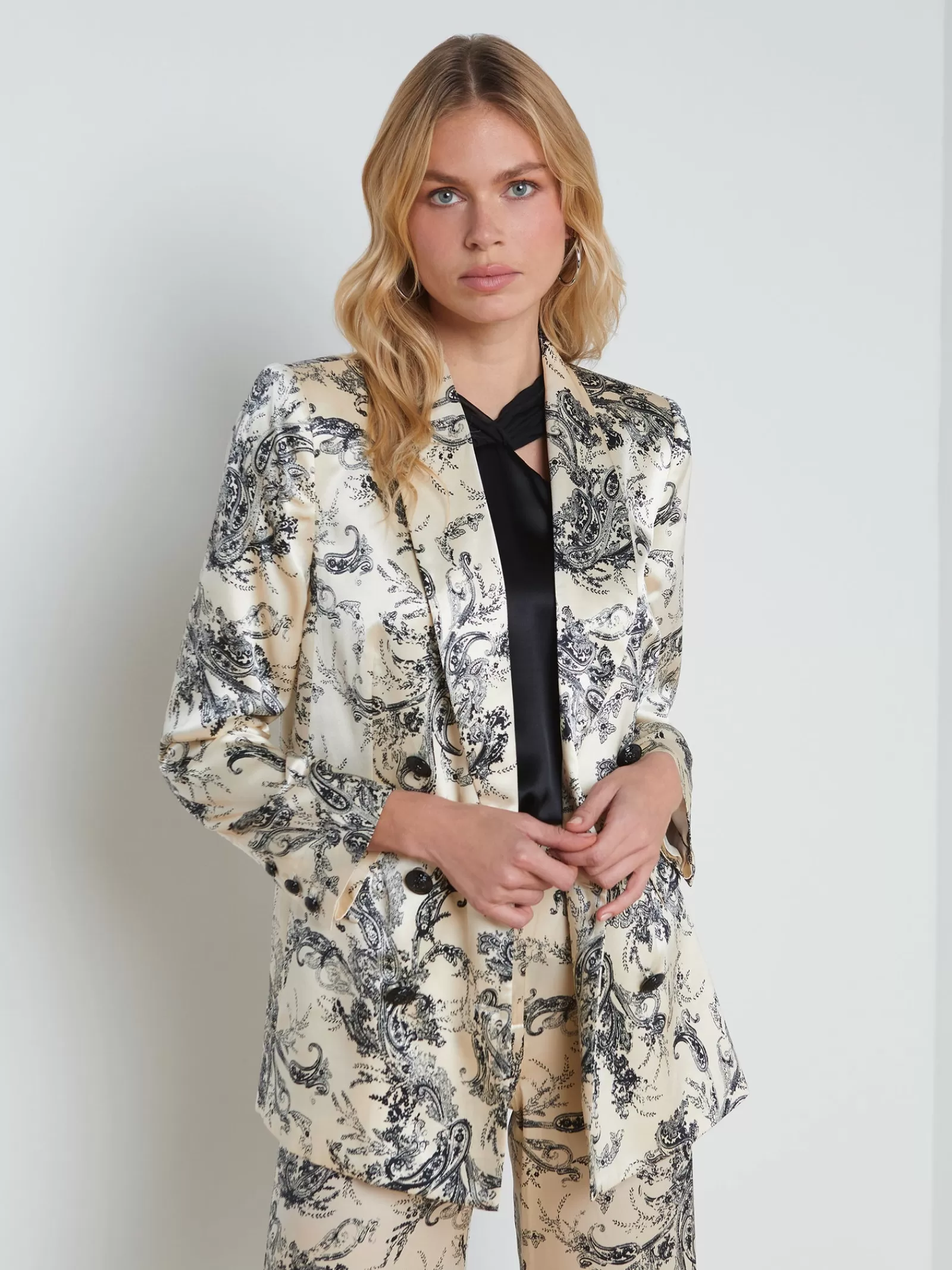 L'AGENCE Jayda Silk Blazer< Sets | Spring Collection