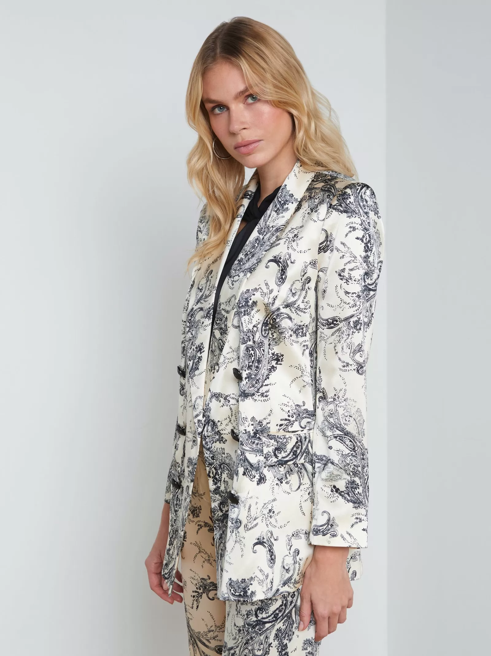 L'AGENCE Jayda Silk Blazer< Sets | Spring Collection