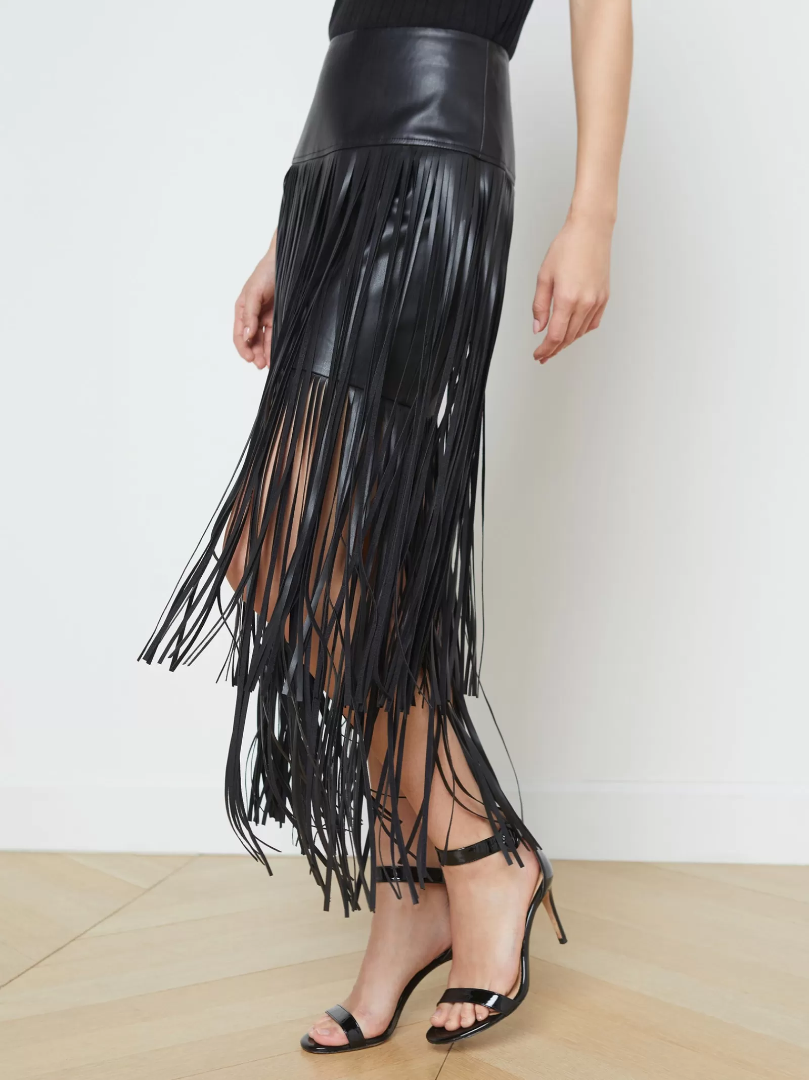 L'AGENCE Karolina Fringe Skirt< Resort Collection | All Things Black
