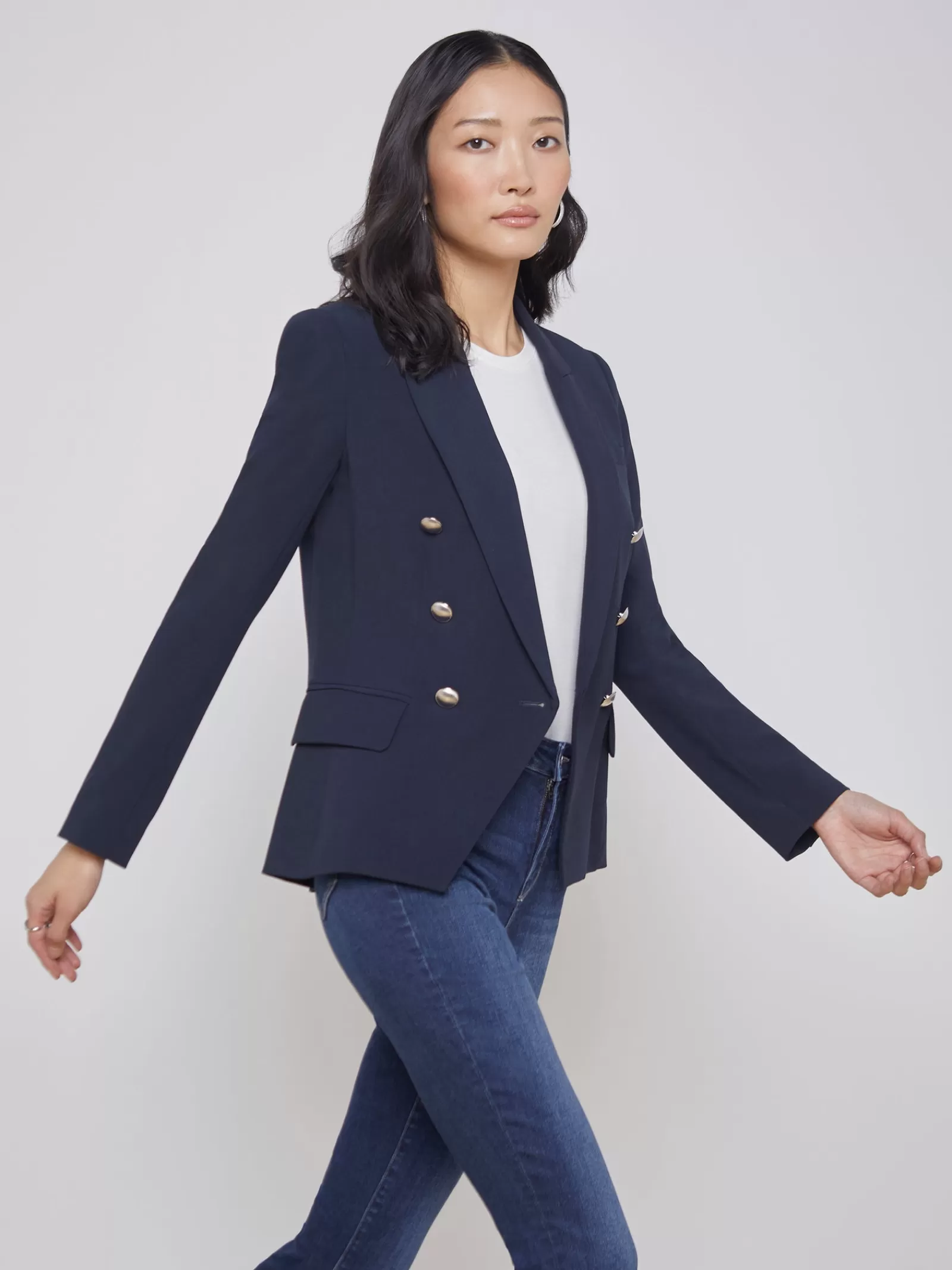 L'AGENCE Kenzie Blazer< Essentials | Blazers & Jackets
