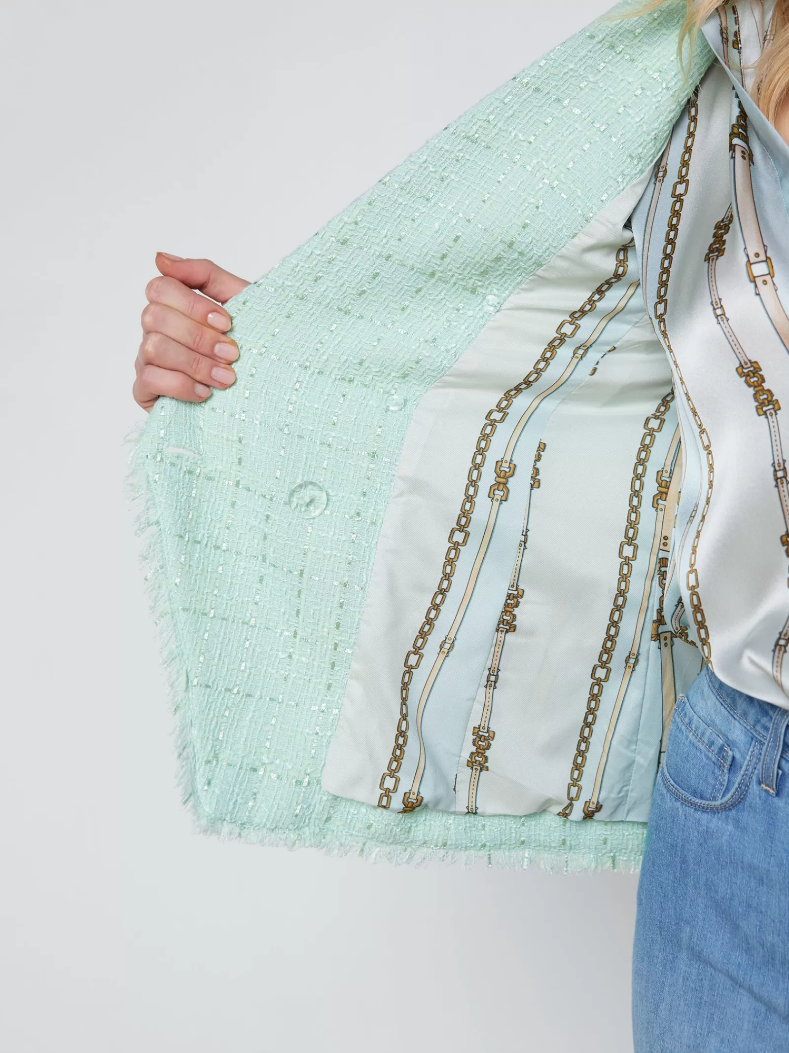 L'AGENCE Kenzie Fringe-Trim Blazer< Spring '24 Catalog | Spring Collection