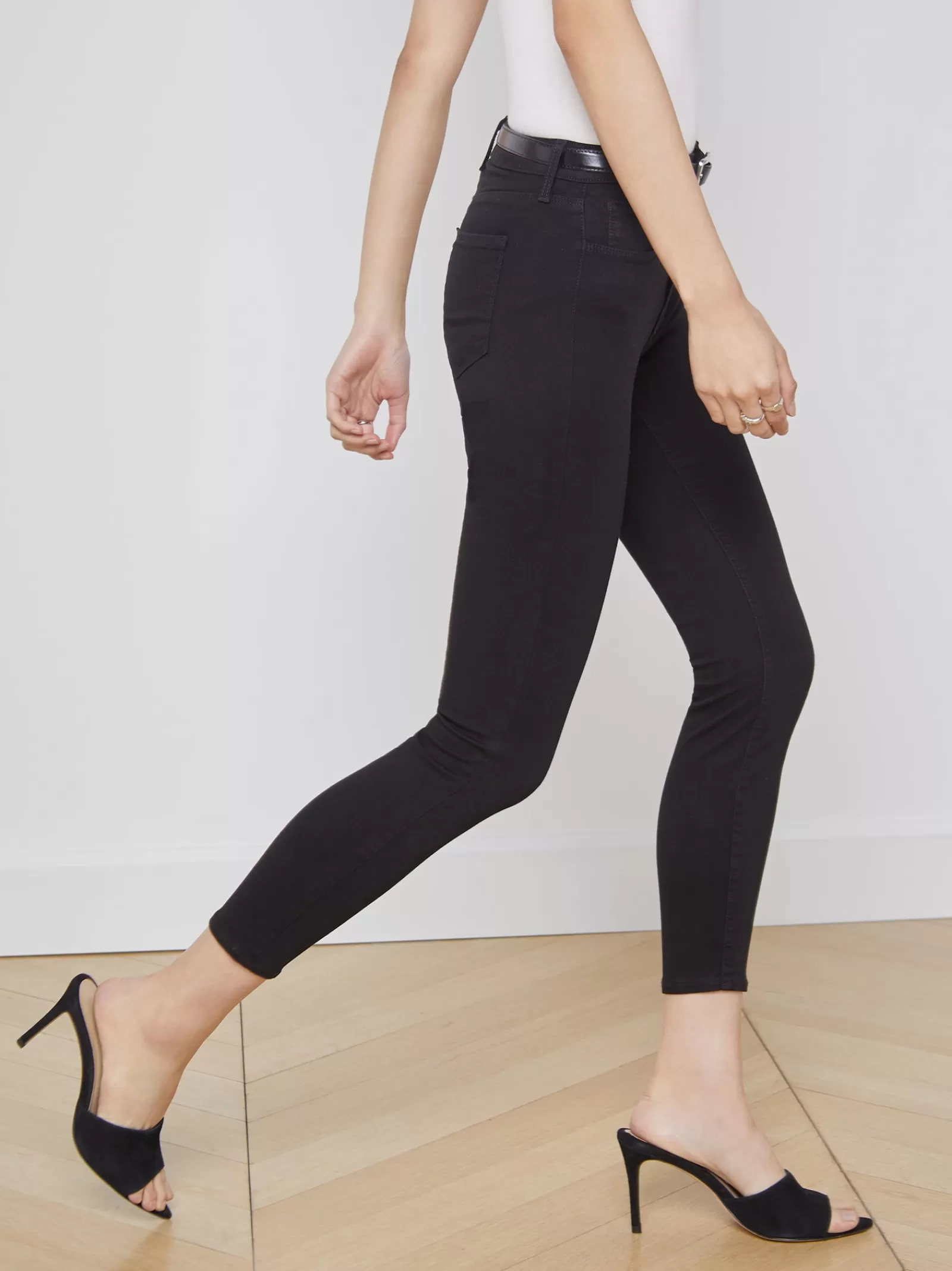 L'AGENCE Margot Skinny Jean< Back in Stock | Petite