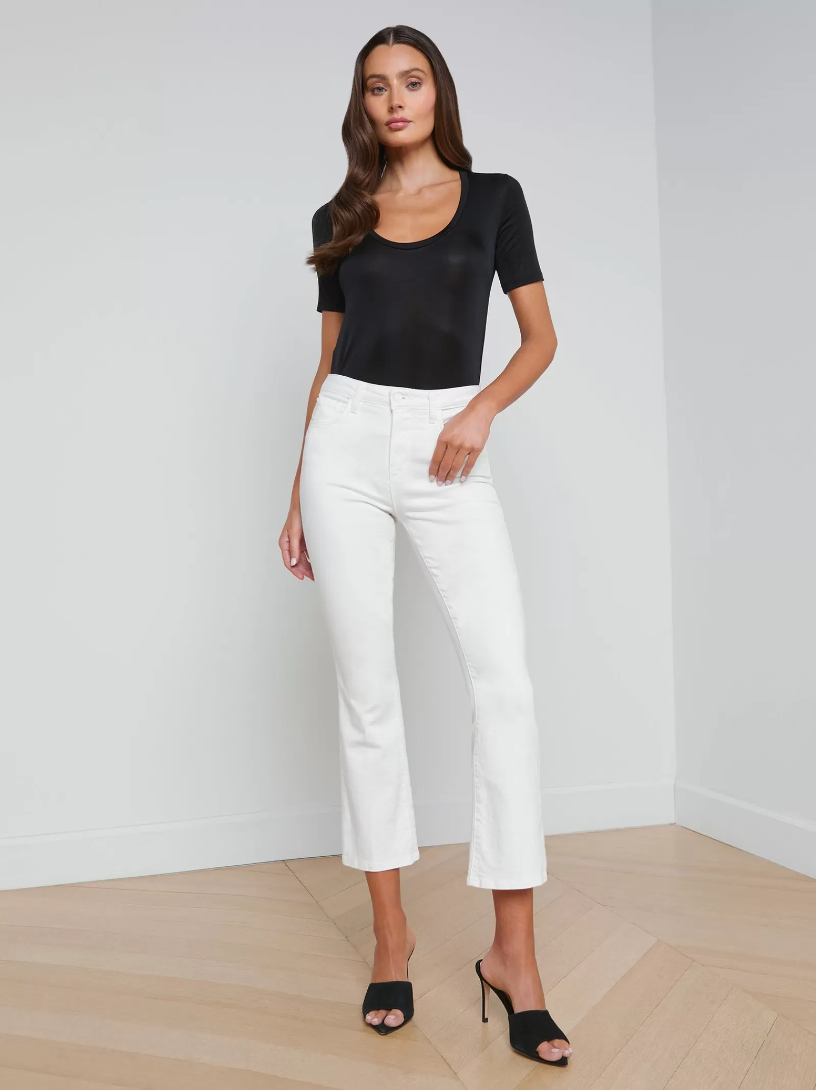 L'AGENCE Mira Cropped Micro Boot Jean< Spring '24 Catalog | Petite