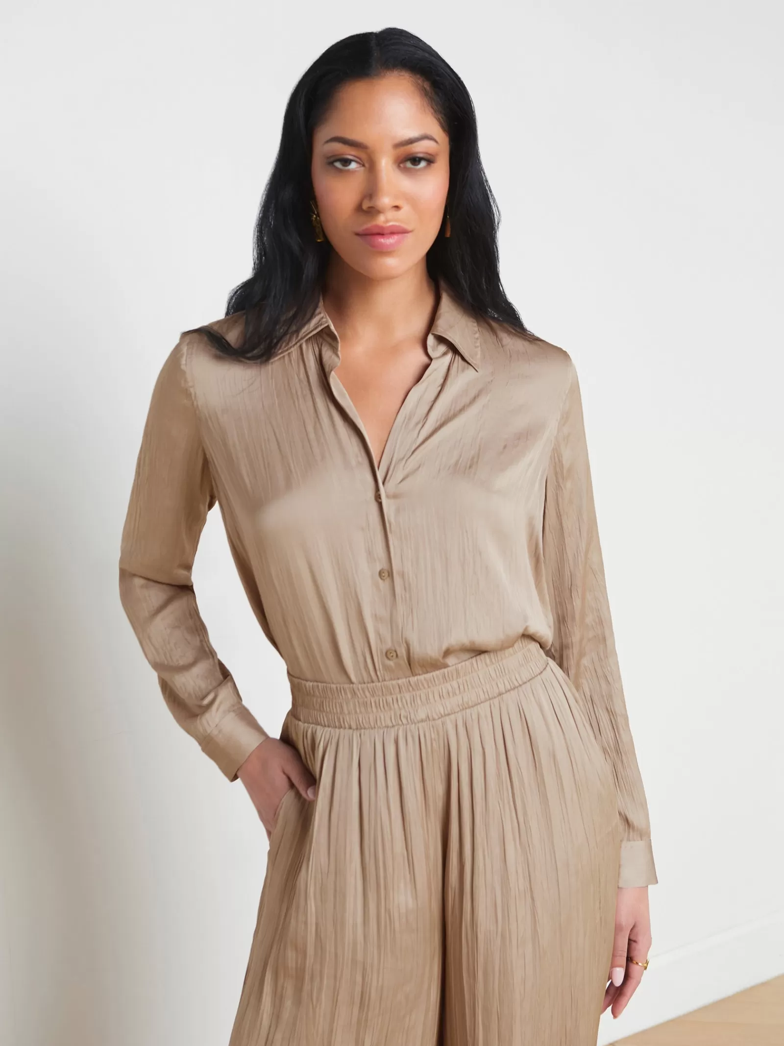 L'AGENCE Nina Crinkle-Effect Blouse< Sets | Spring Collection