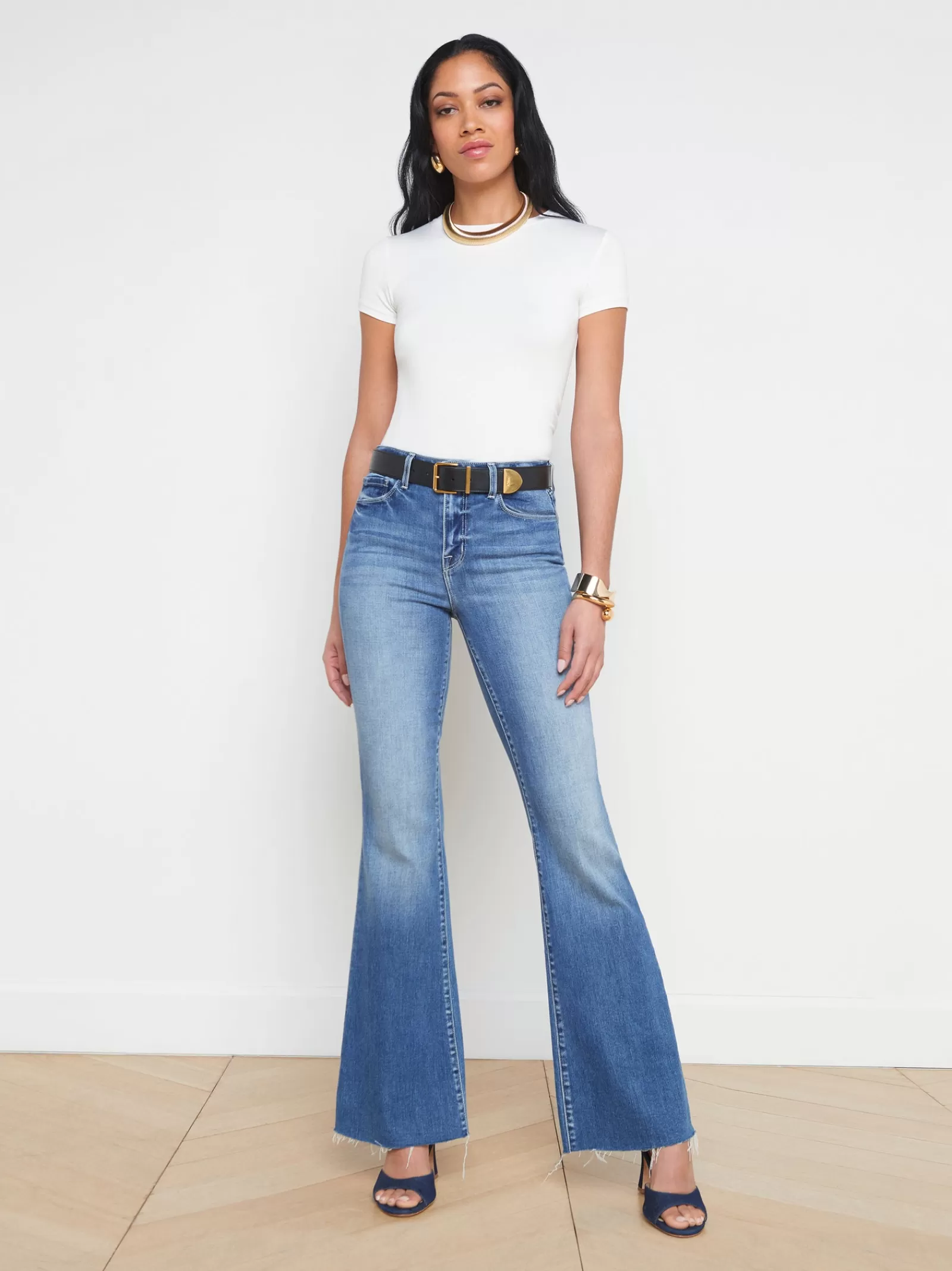 L'AGENCE Sera Sneaker Flare Jean< Flare & Bootcut | Spring Collection