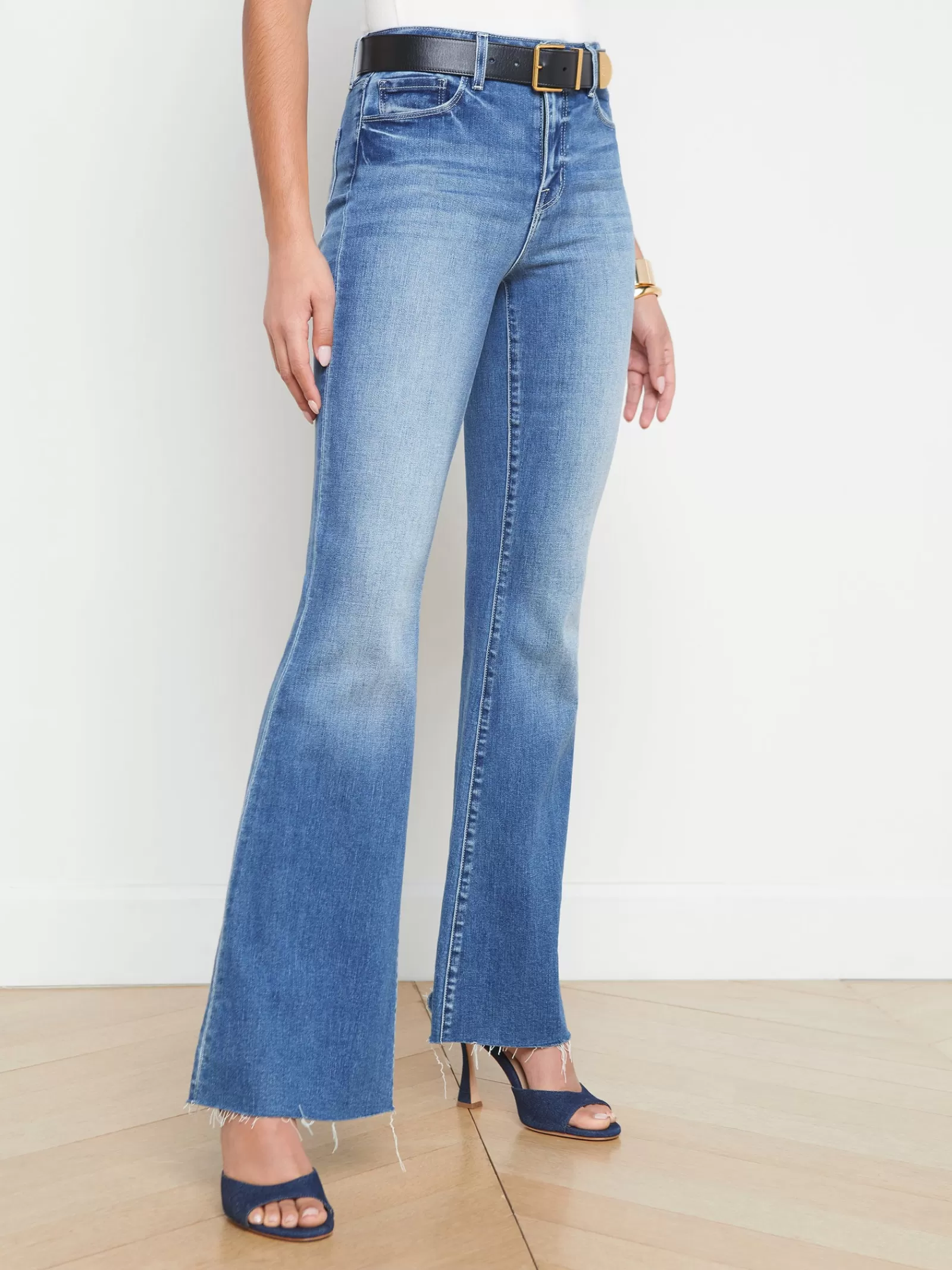 L'AGENCE Sera Sneaker Flare Jean< Flare & Bootcut | Spring Collection