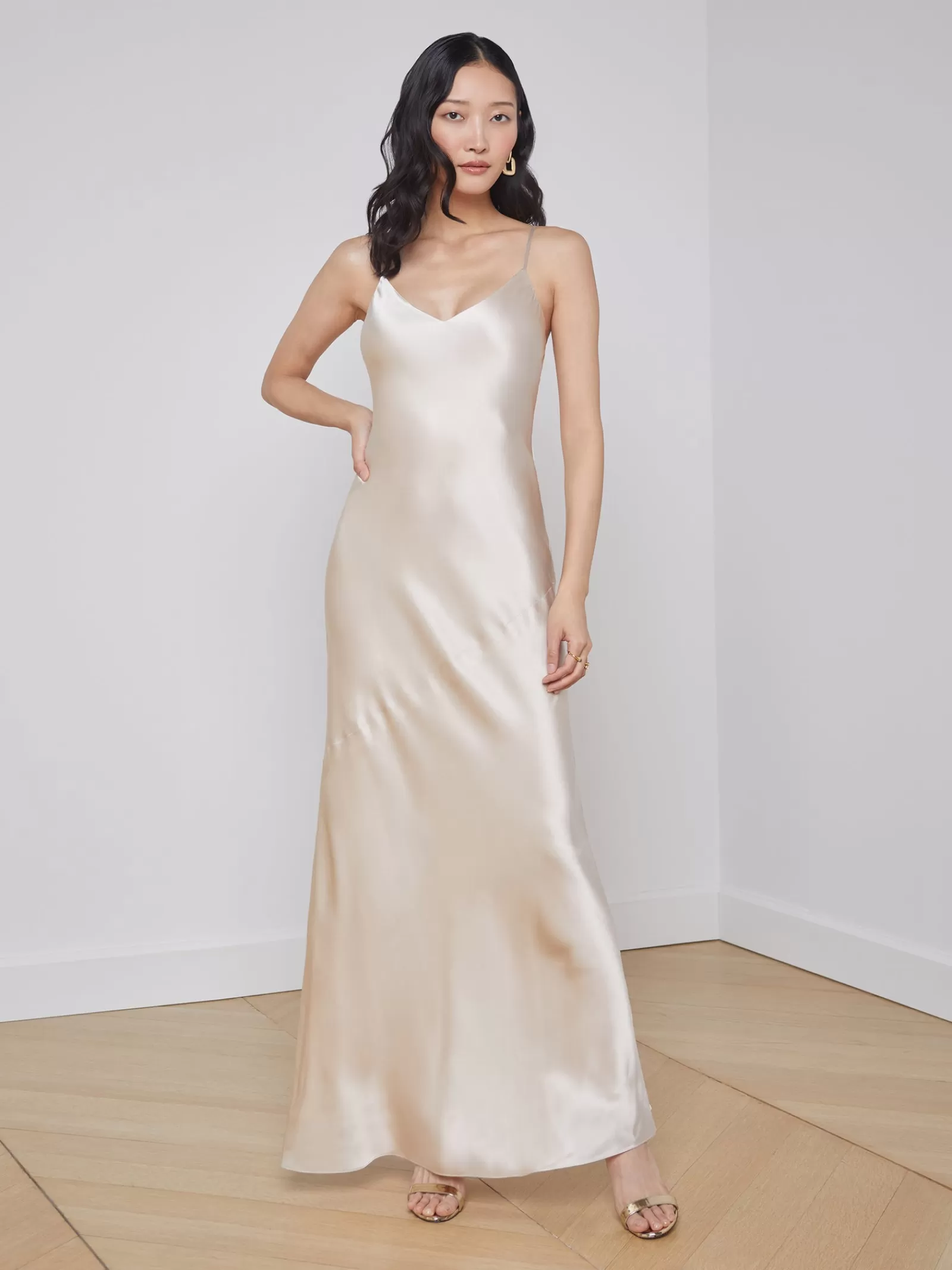 L'AGENCE Serita Silk Slip Dress< Essentials | Silks