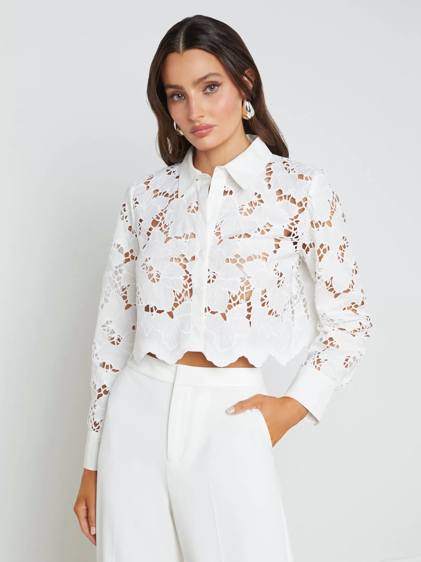L'AGENCE Seychelle Lace Cropped Blouse< Nouveau Whites | Spring '24 Catalog