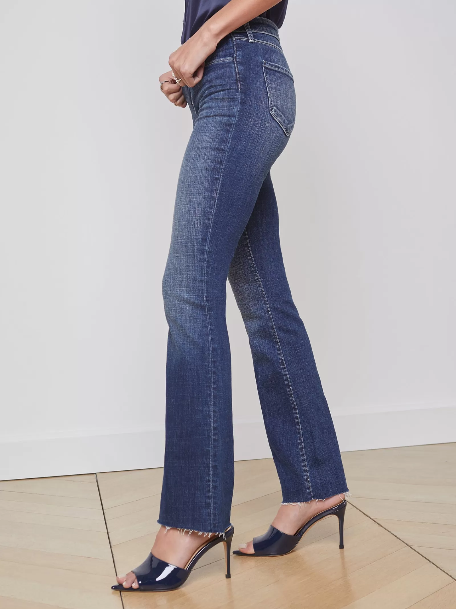 L'AGENCE Sneeki Jean< Straight | Low Rise Denim