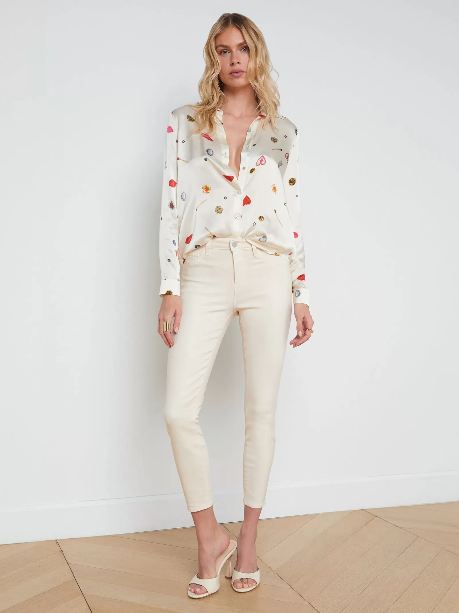 L'AGENCE Tyler Silk Blouse< Print Edition | Spring Collection