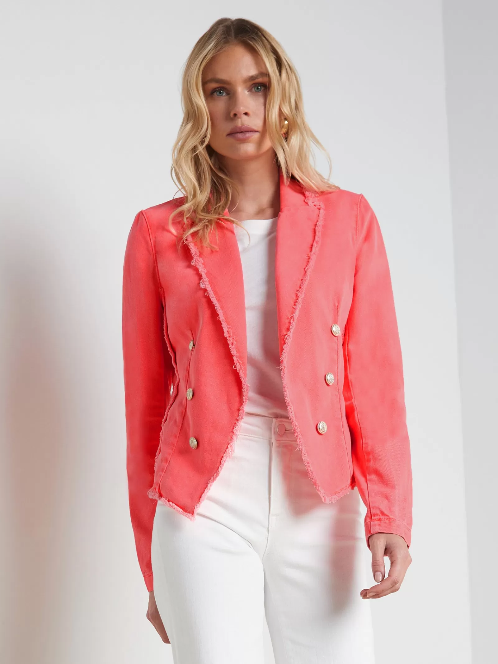 L'AGENCE Wayne Denim Blazer< Spring Collection | Blazers & Jackets