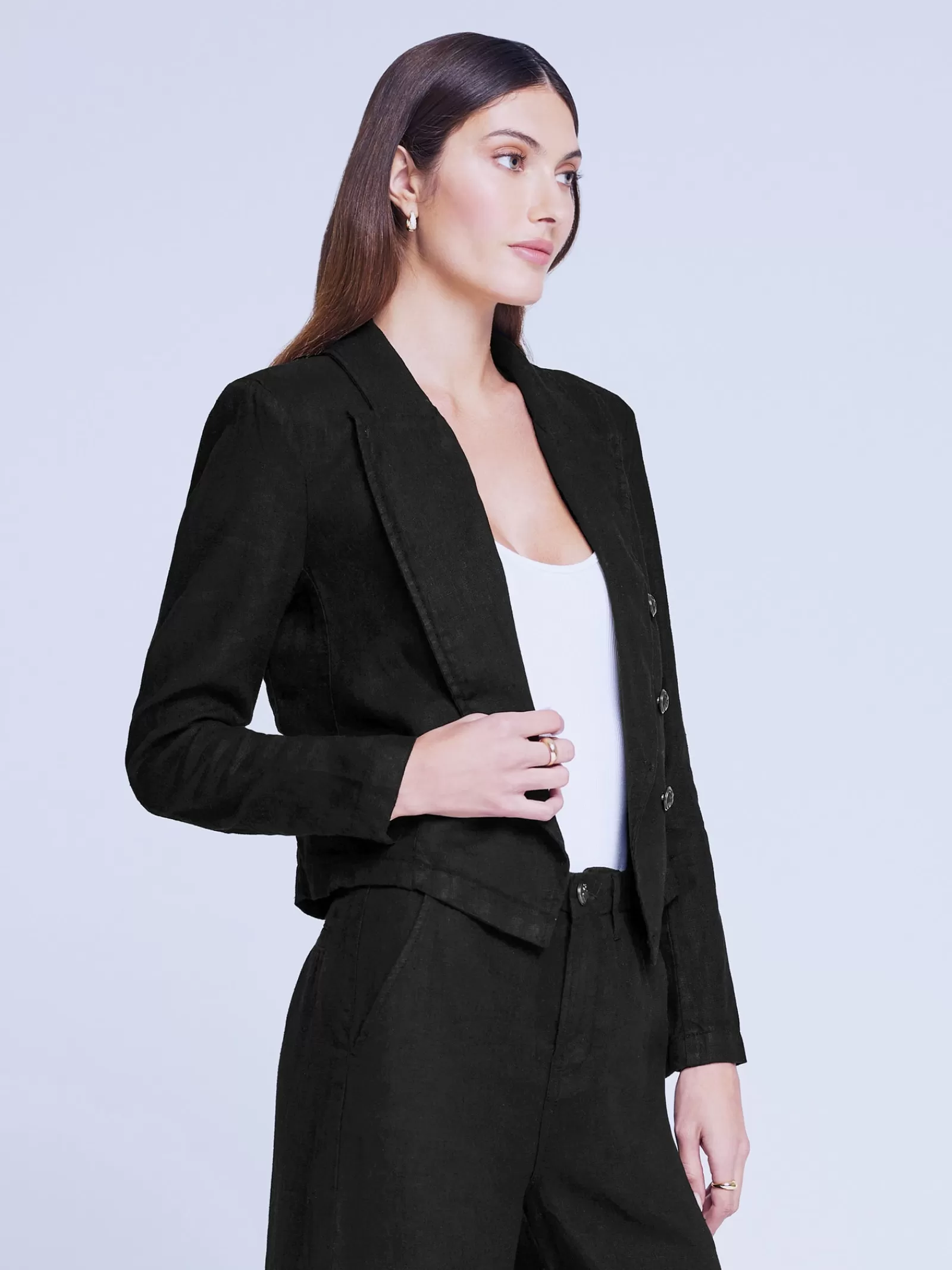 L'AGENCE Wayne Linen Blazer< All Things Black | Linen