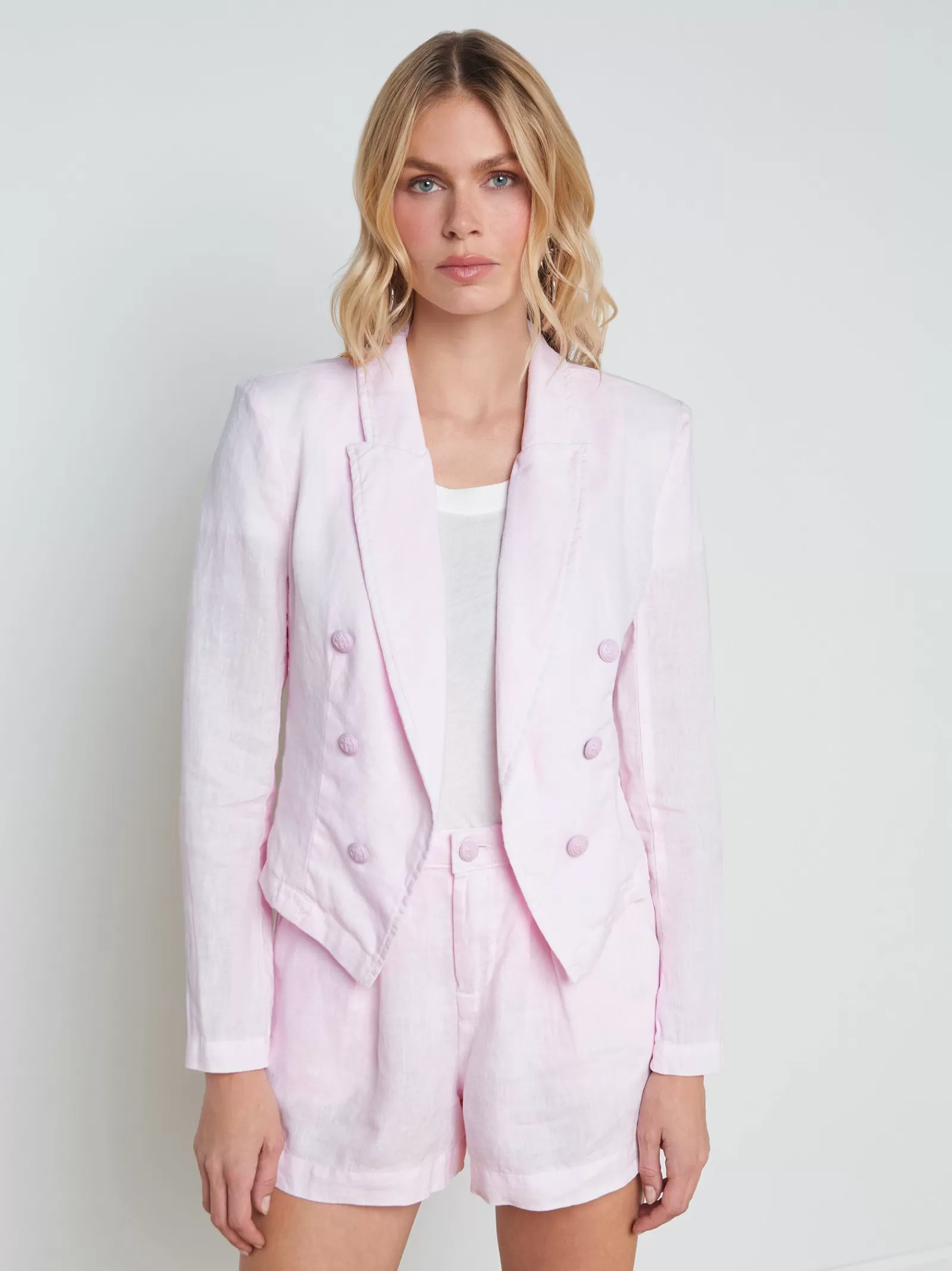 L'AGENCE Wayne Linen Blazer< Sets | Spring '24 Catalog