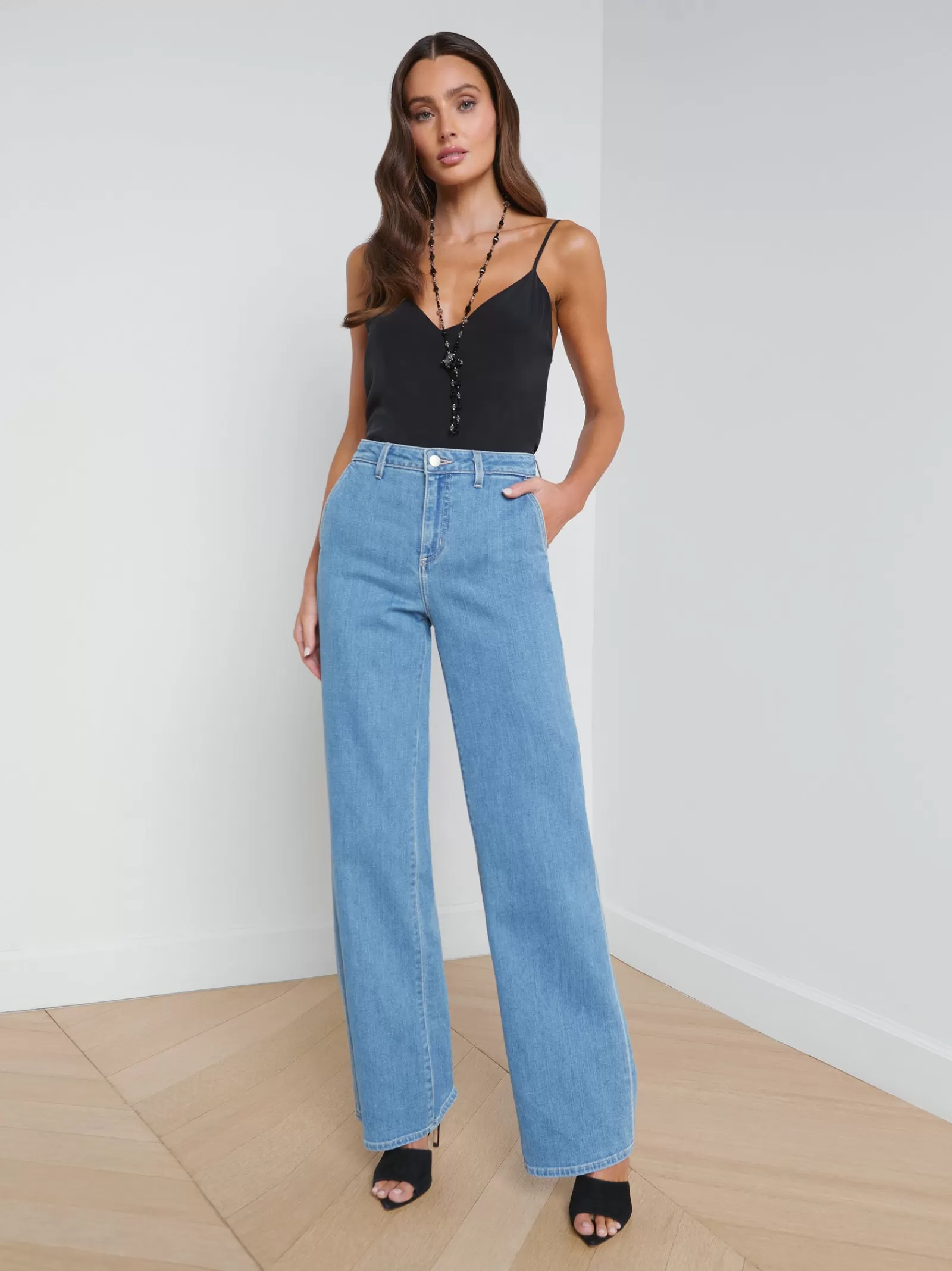 L'AGENCE Weston Wide-Leg Jean< Spring '24 Catalog | Wide & Relaxed